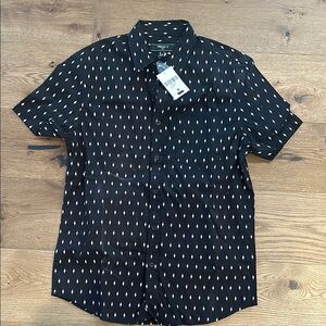Black Casual Button Down Shirt with Short Sleeves and Modern Pattern